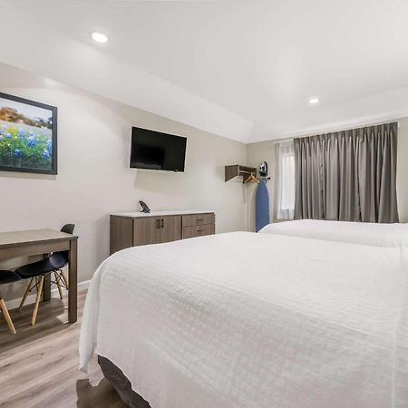 Surestay Studio By Best Western Conroe Downtown Exterior photo
