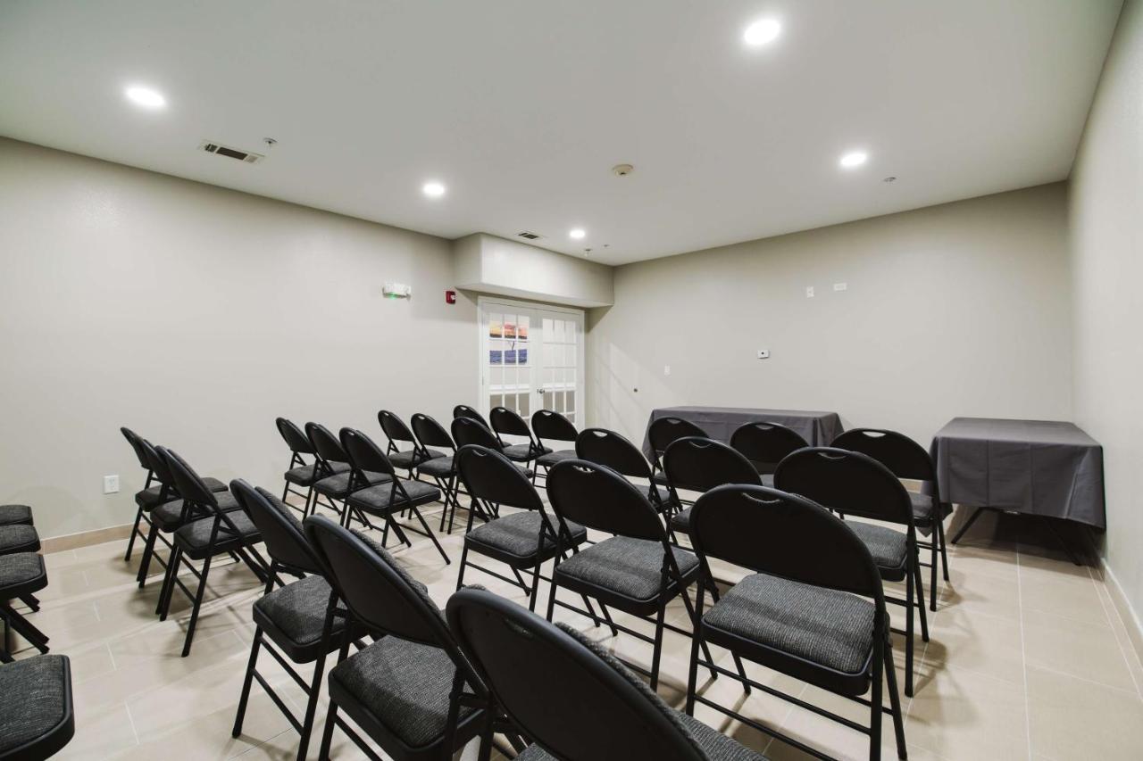Surestay Studio By Best Western Conroe Downtown Exterior photo